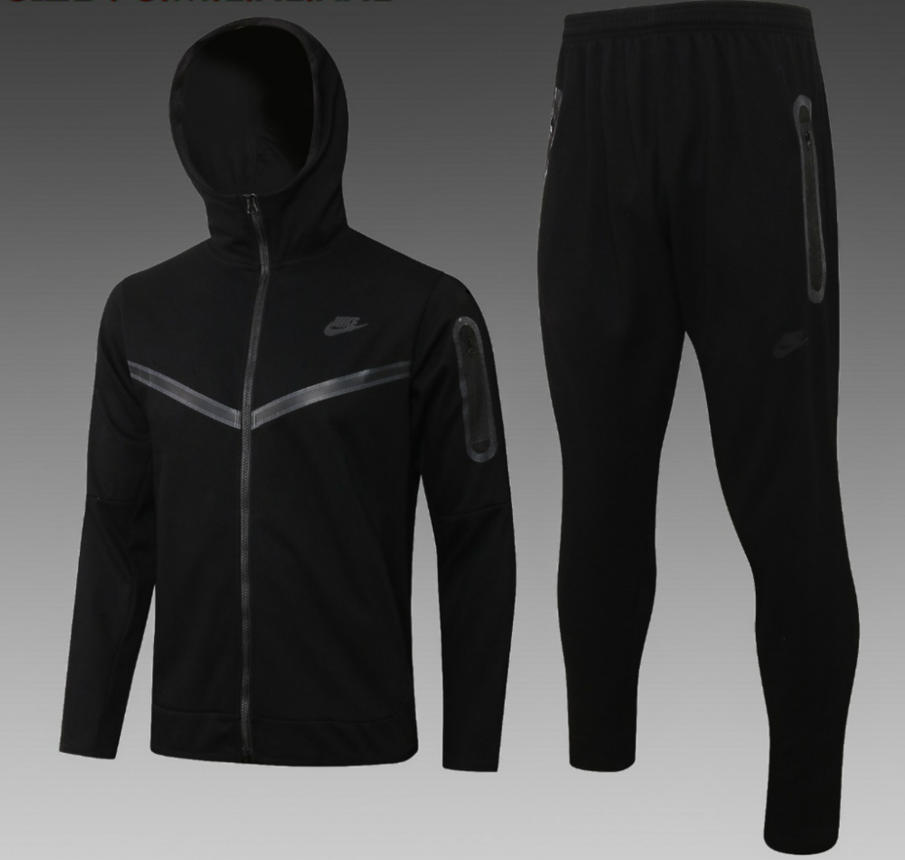 Chaqueta con capucha negra de Nike