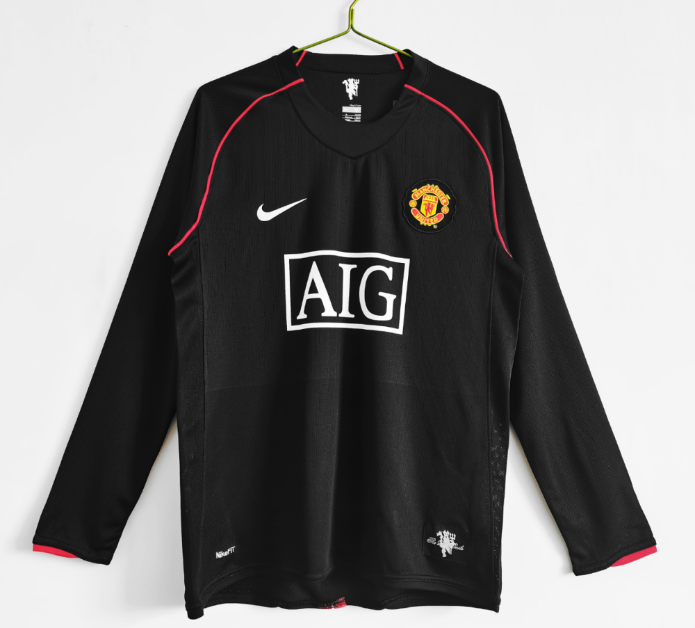 Mangas largas: estilo retro de visitante del Manchester United 2007/08