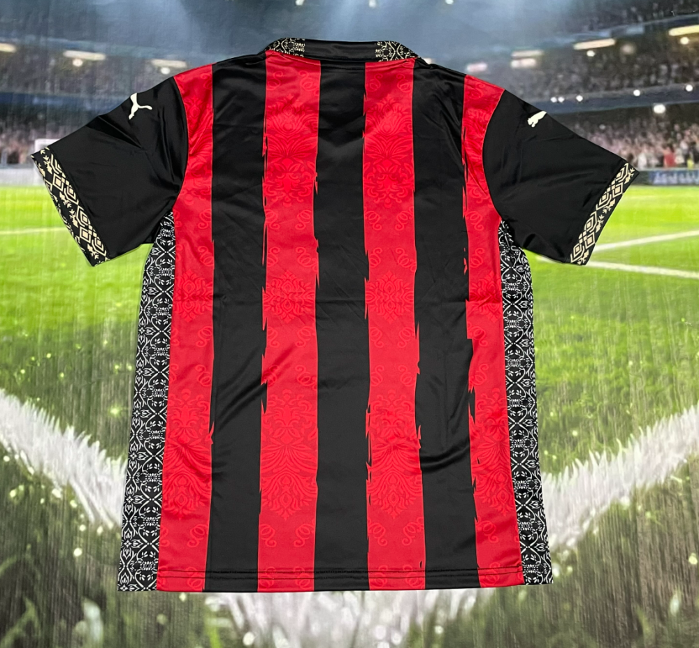 Edición especial AC Milan 2526