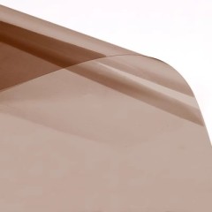 ダークブラウン