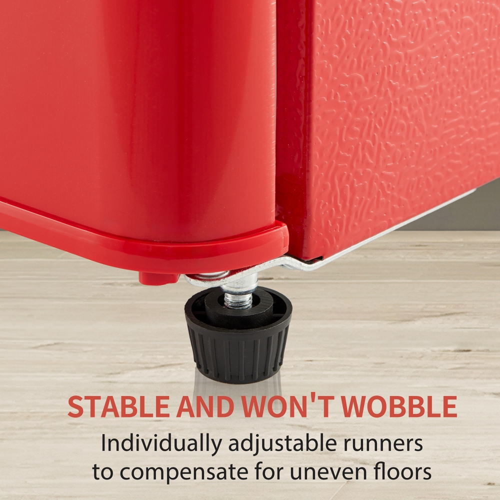 Xspracer 4.5-Cu.ft Mini Fridge (Red)