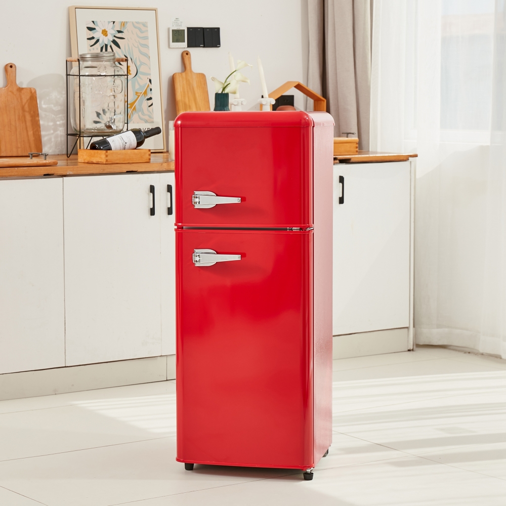 Xspracer 4.5-Cu.ft Mini Fridge (Red)