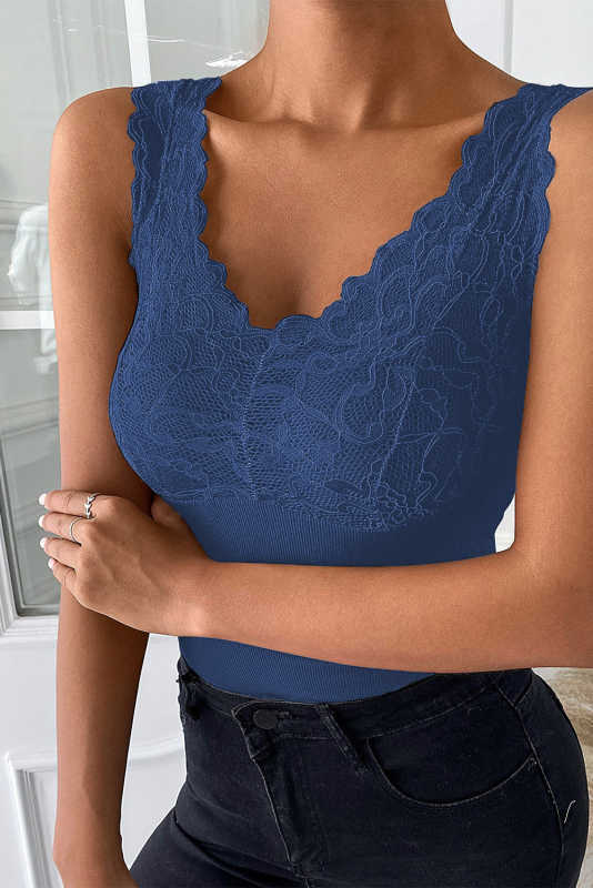 Blue Scalloped Lace Trim Padded Thermal Vest LC2565143-5