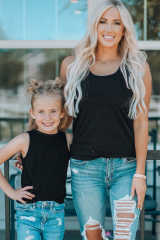 Black Scoop Neck Basic Solid Tank Top