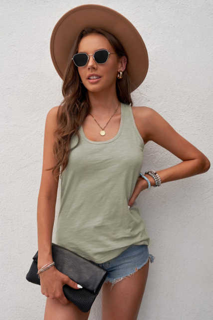 Green Scoop Neck Basic Solid Tank Top LC256372-9