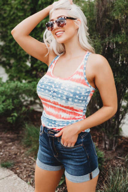 American Flag Scoop Neck Buttoned Tank Top LC2565925-3