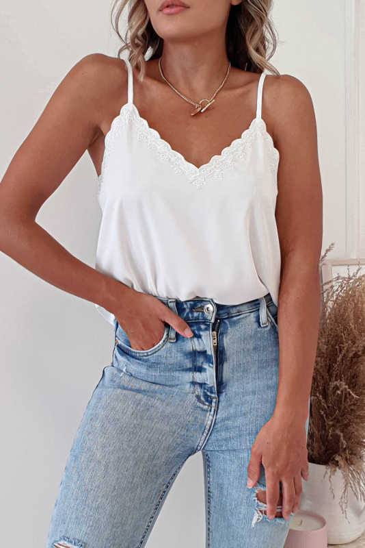 White Scalloped V Neck Embroidered Camisole Top LC2567889-1