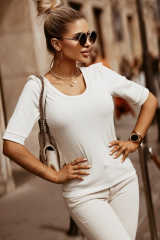 White Round Neck Half Sleeve Ribbed Knit Top LC25119692-1