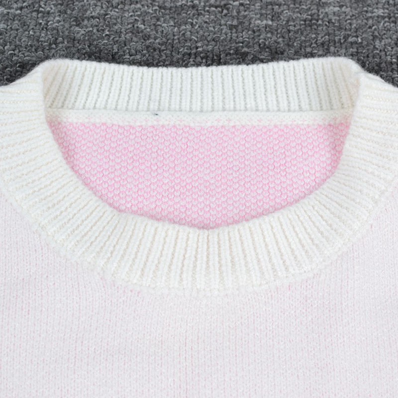 White Flower Pattern Round Neck Pullover Sweater