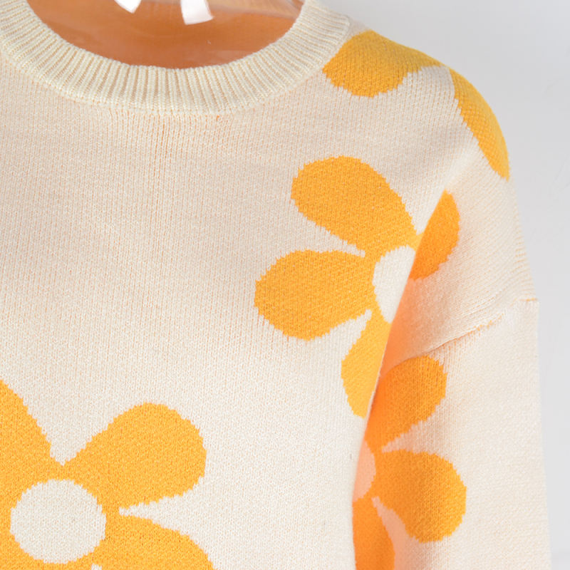 Apricot Flower Pattern Round Neck Pullover Sweater