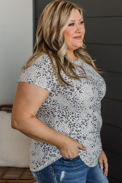 Gray Plus Size Spotted Animal Print Chest Pocket T-shirt PL252238-11