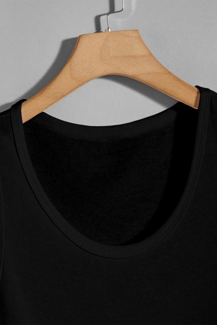 Black Men\'s Solid Crew Neck Sleeveless Top MC256180-2