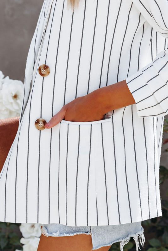 White Double Breasted Pocketed Striped Blazer LC852386-1