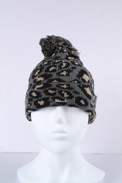 Gray Leopard Pom Beanie LC02113-11
