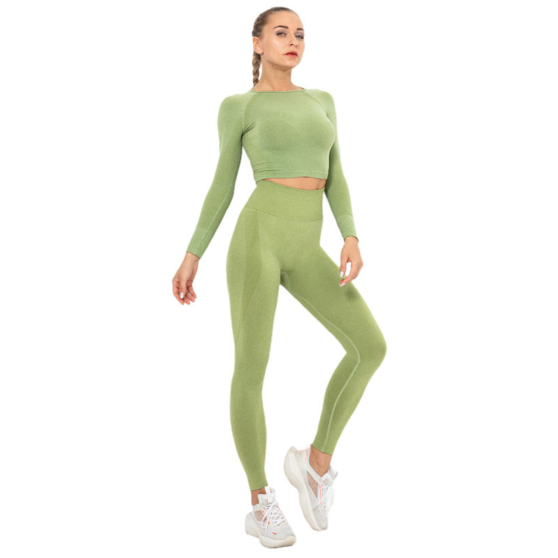 Green Seamless Long Sleeve Yoga Sports Set TQE00135-9