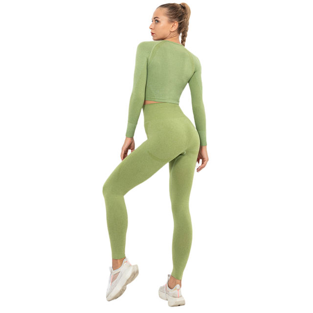 Green Seamless Long Sleeve Yoga Sports Set TQE00135-9