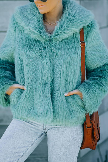 Green Collared Side Pockets Winter Fuzzy Coat LC8512420-9