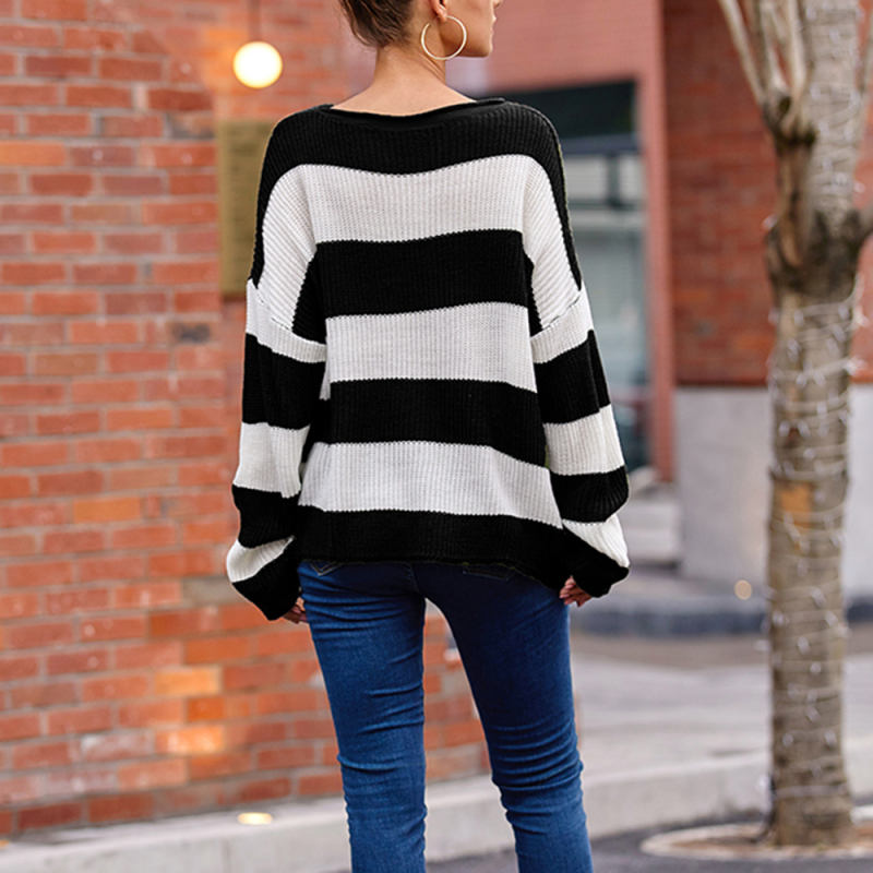 Black Striped Spliced Round Neck Knit Sweater