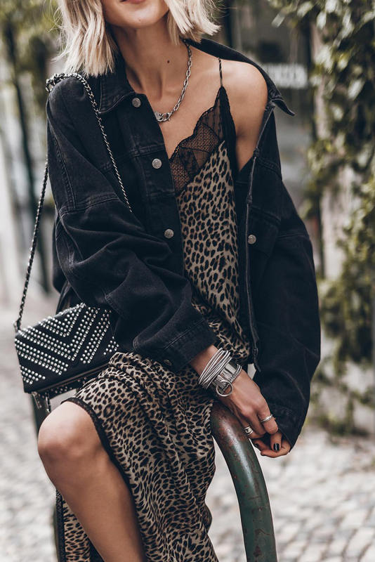 Black Metal Buttons Flap Pocket Drop Shoulder Denim Jacket