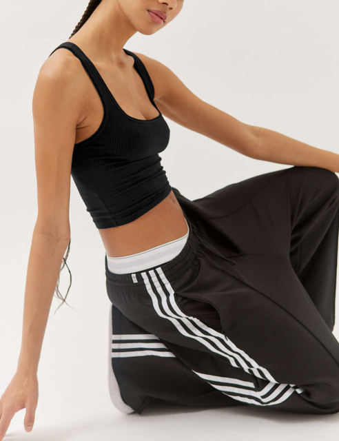 Black Ribbed Square Neck Sleeveless Tank Top