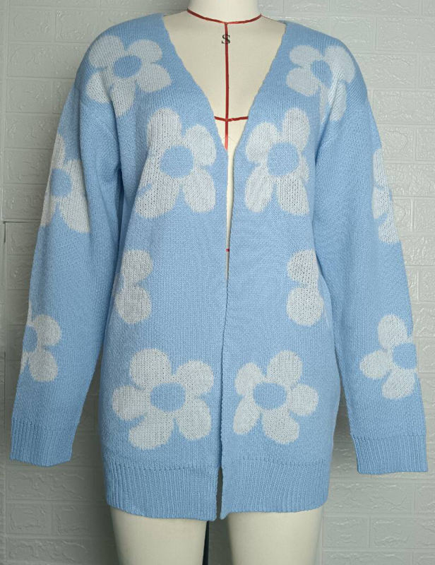 Blue Contrast Floral Loose Fit Knit Cardigan