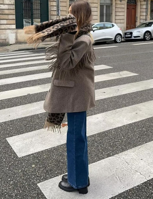 Camel Lapel Collar Long Sleeve Blazer with Tassels