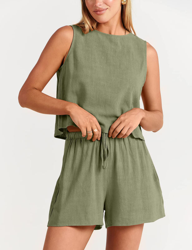 Green Sleeveless Tank Top with Pocket Shorts Set