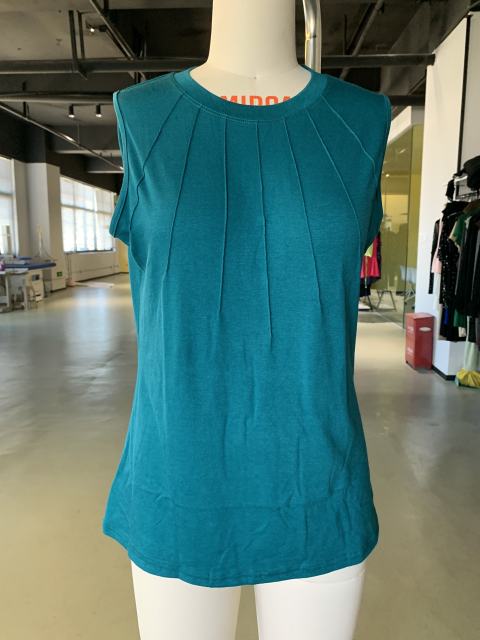 Peacock Blue Sleeveless Round Neck Pleated Tank Top