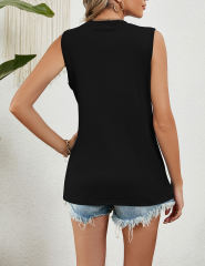 Black Sleeveless Round Neck Pleated Tank Top