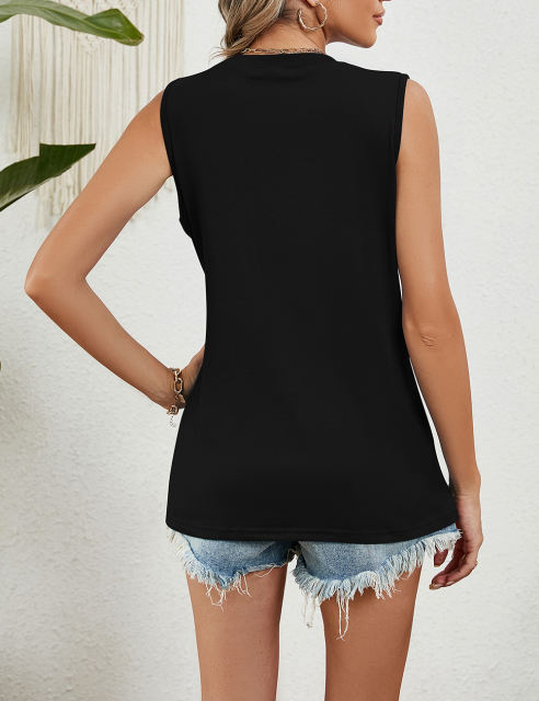 Black Sleeveless Round Neck Pleated Tank Top