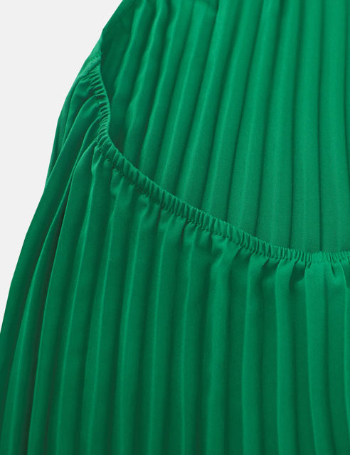 Green Backless Halter Neck Pleated Long Dress