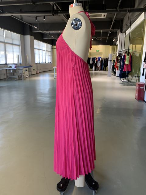 Rosy Backless Halter Neck Pleated Long Dress