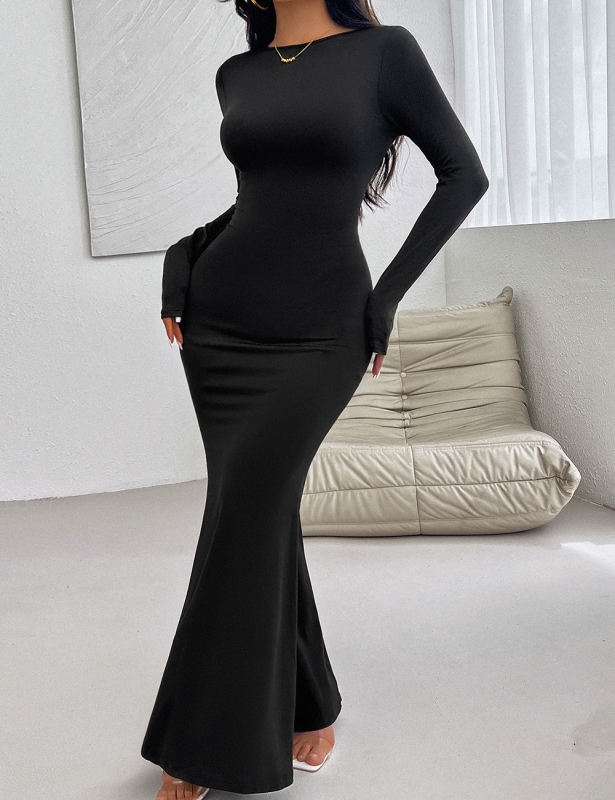 Black Ruched Detail Open Back Slim Fit Maxi Dress