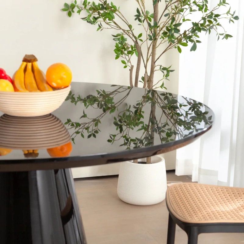 Black/White Modern High Glossy Round Dining Table