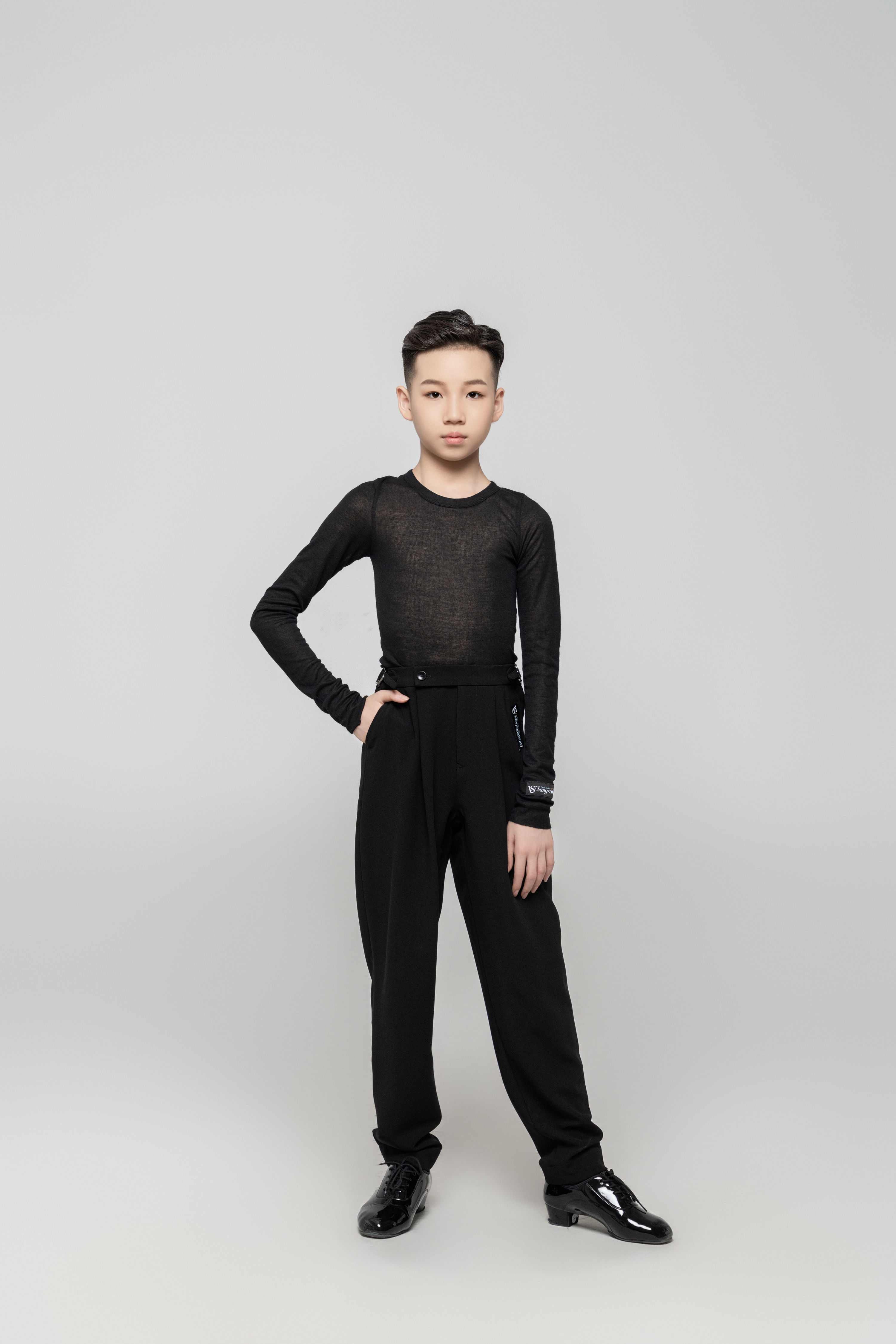 Boy's  Four seasons thin top