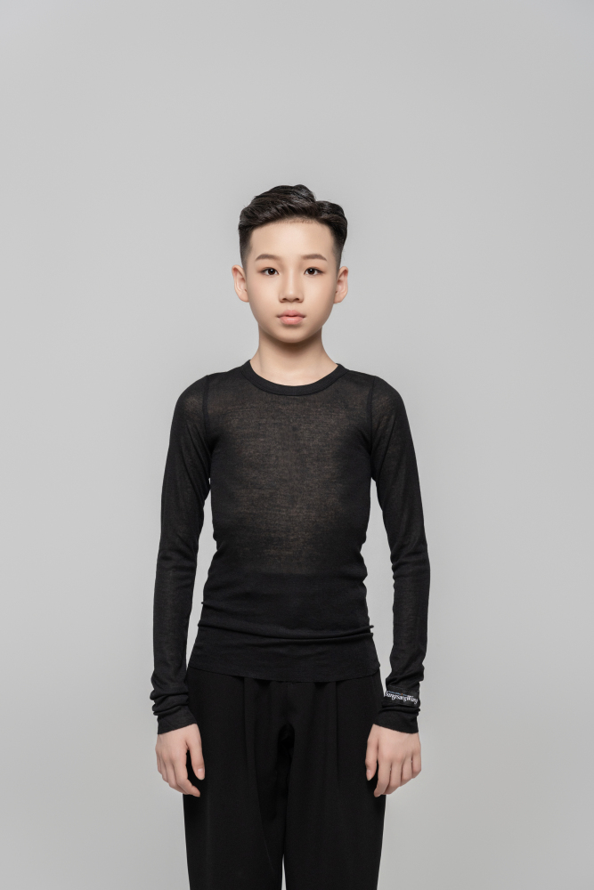 Boy's  Four seasons thin top