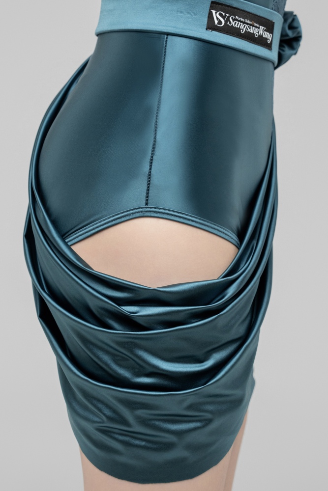 Silky satin Skirt （Rose Pink）