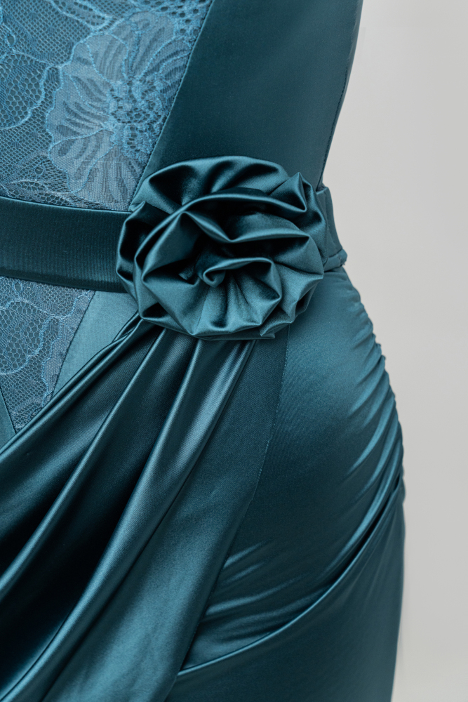 Silky satin Skirt （Peacock Blue）