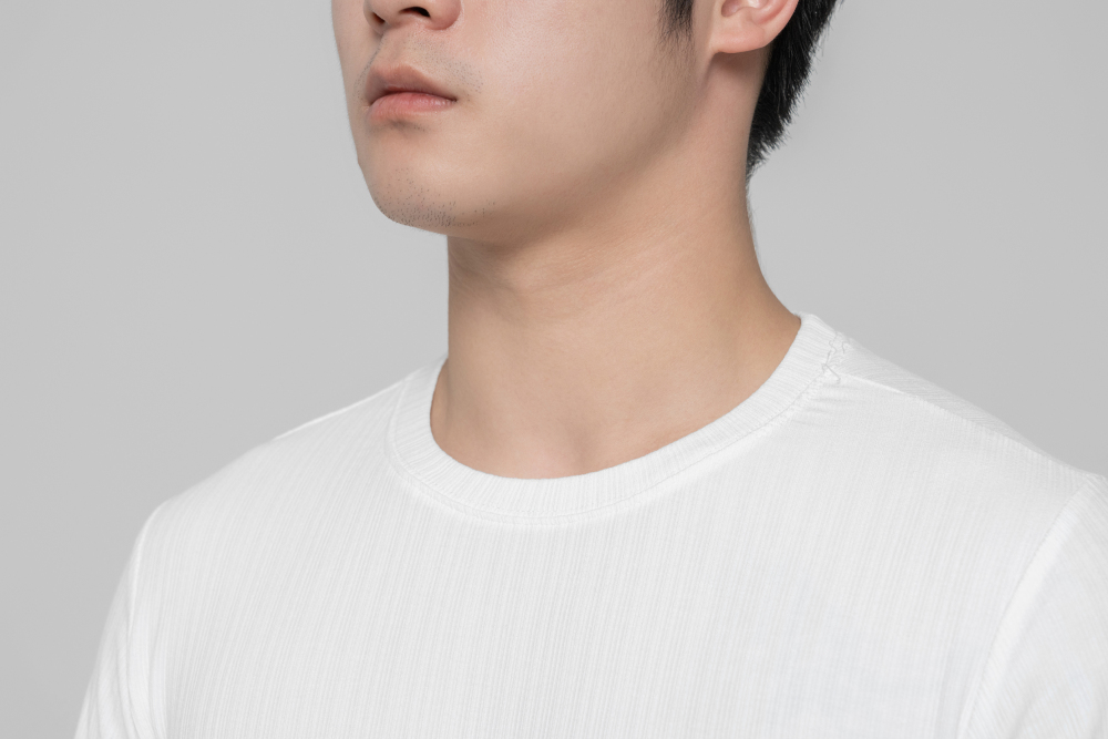 Men's Beauty Strip Round Button Top (Black)