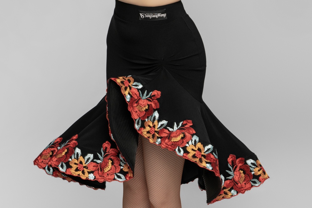 Embroidered Red Flower Swing skirt(Black)