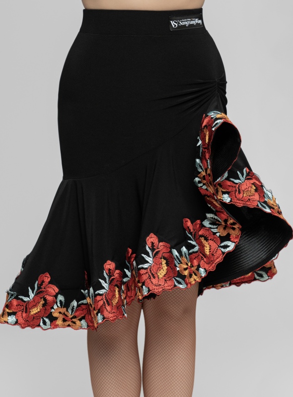 Embroidered Red Flower Swing skirt(Black)