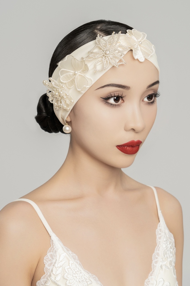 Pearl flower headband(Cream White)