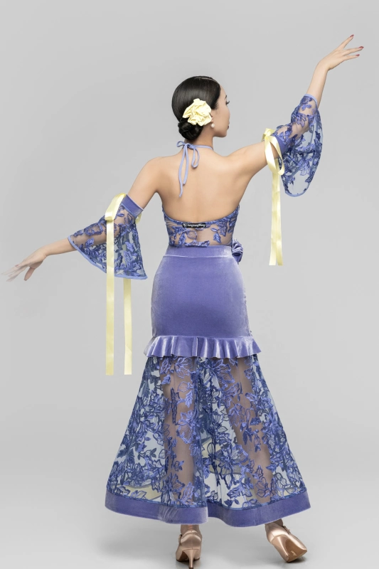 Velvet stitching roses Embroidered Bodysuit（Violets）