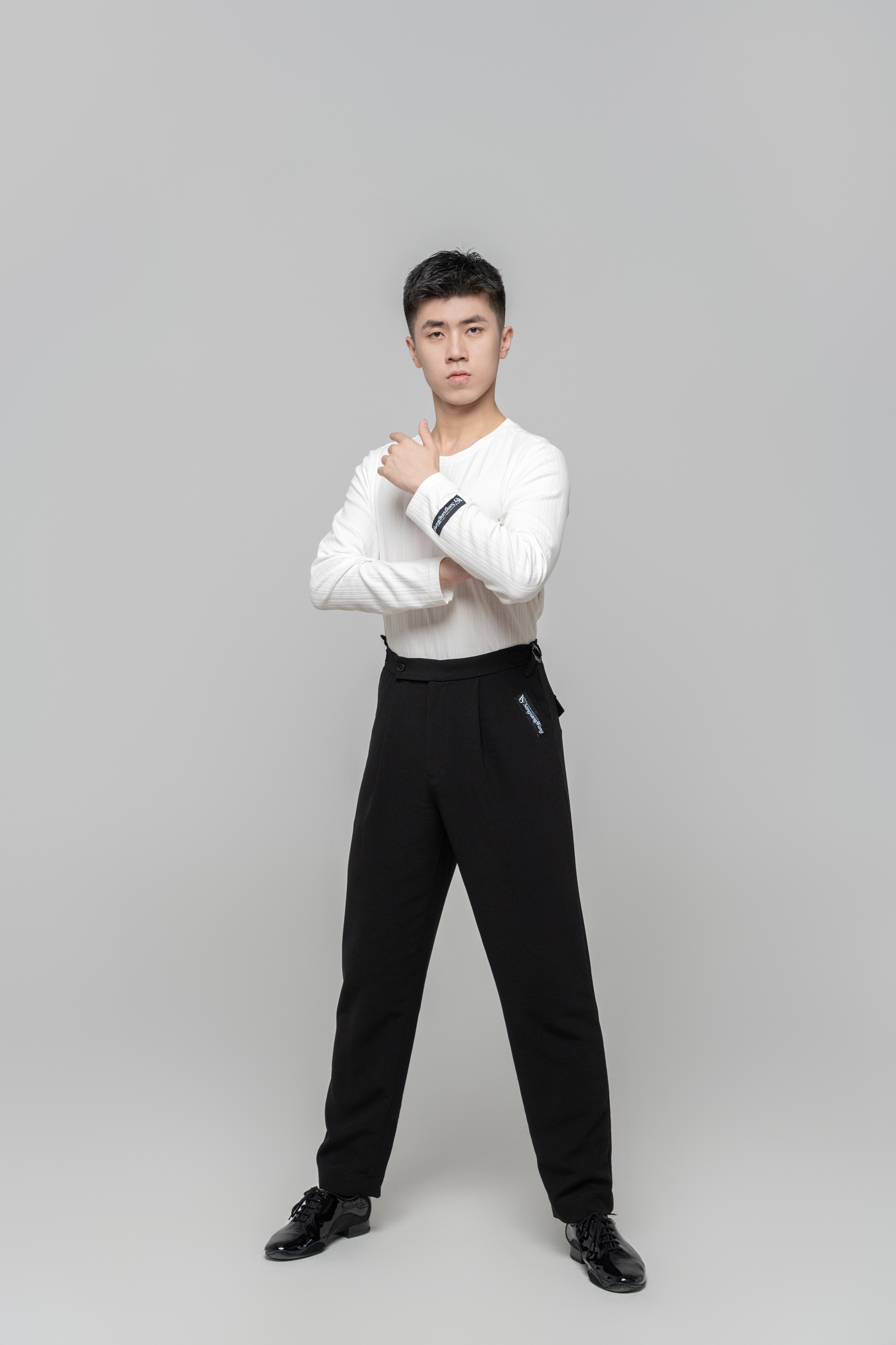 Men's Beauty Strip Round Button Top (Brown)