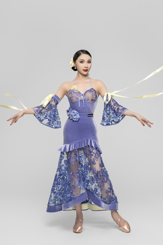 Velvet stitching roses Embroidered Bodysuit（Violets）