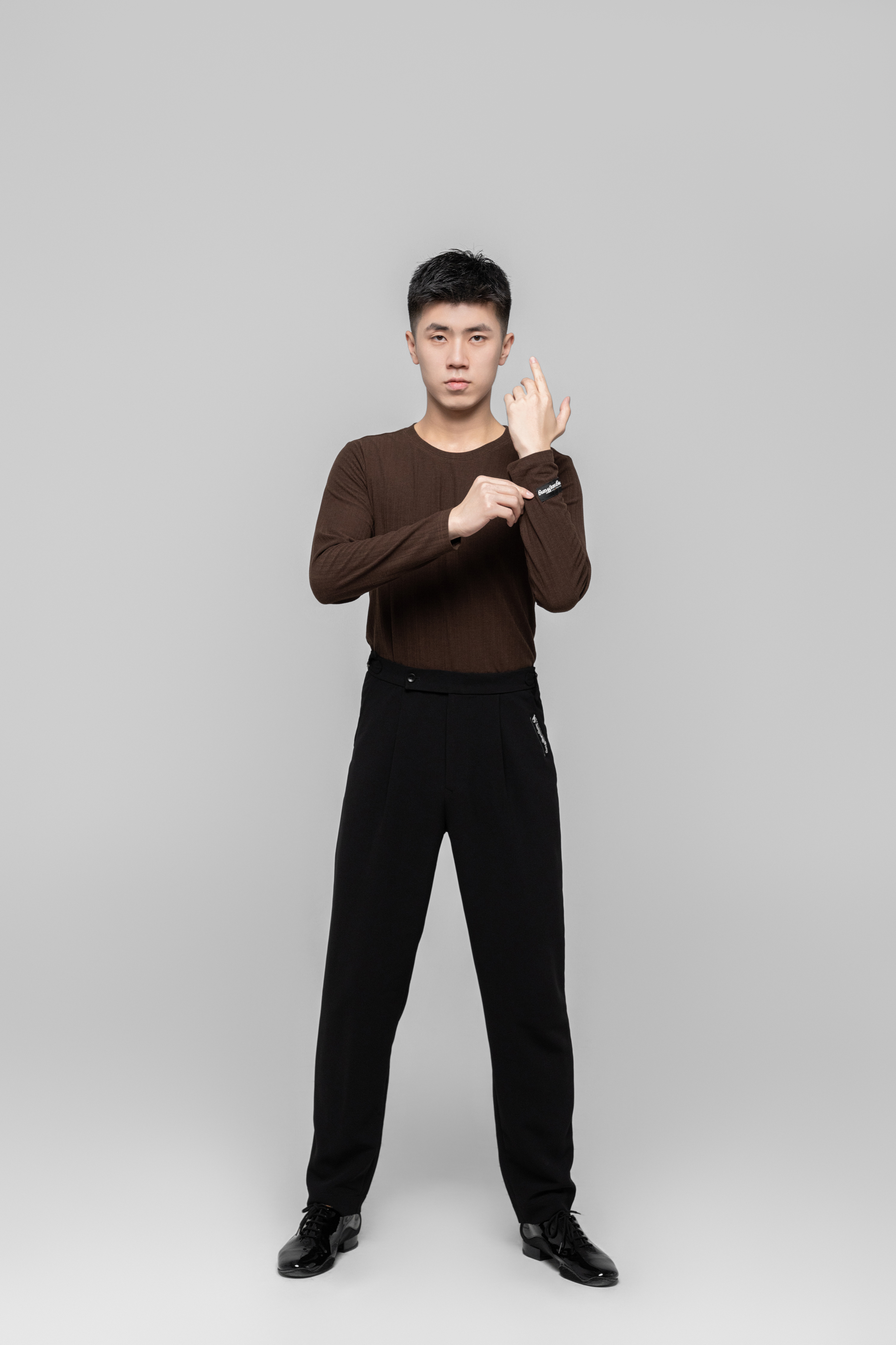 Men's Beauty Strip Round Button Top (Black)