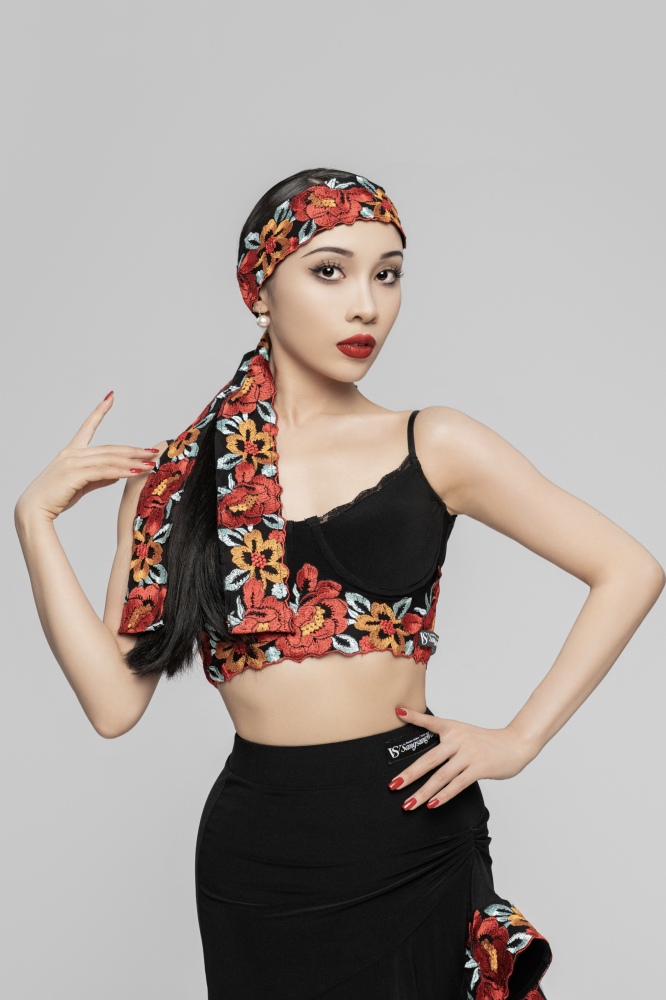 Embroidered Red Flower Swing skirt(Black)