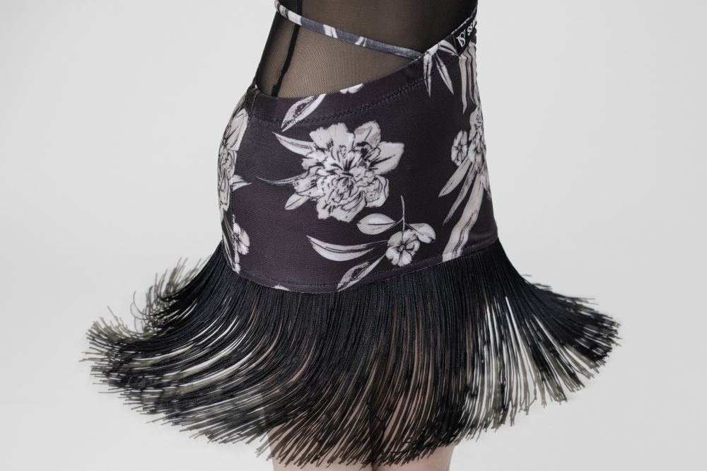 Long-sleeved gauze tassel suit（white flower on black background /With Arm flower）