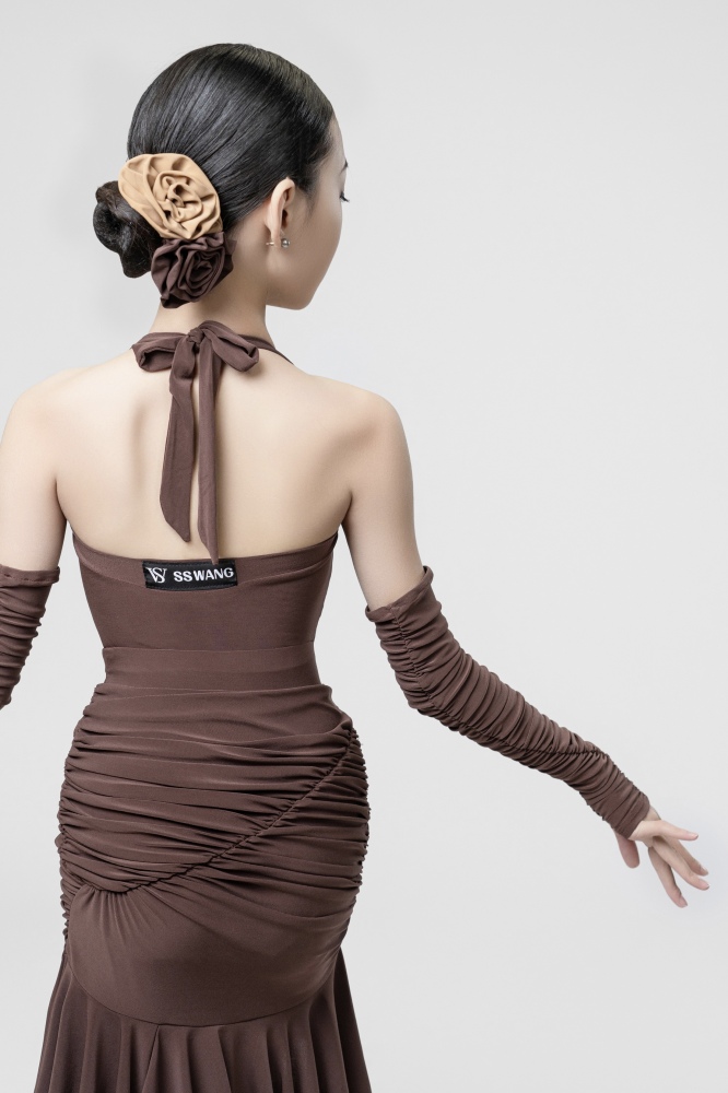 Halter Neck Pleated Sleeve Mermaid Dress suit（Chocolate color/With arm two flower ornament）