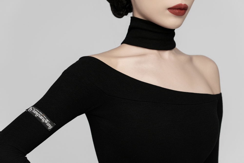 Women's Rib-fabric off-shoulder bateau neck Bodysuit （Black）